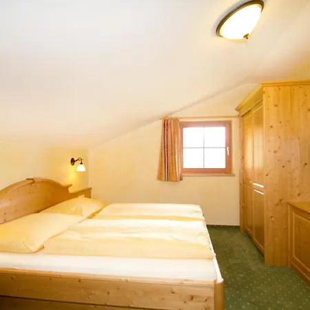 Hochwurzen Apartman *